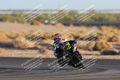 media/Nov-17-2024-CVMA (Sun) [[1fec520723]]/Race 17-Amateur Supersport Middleweight/